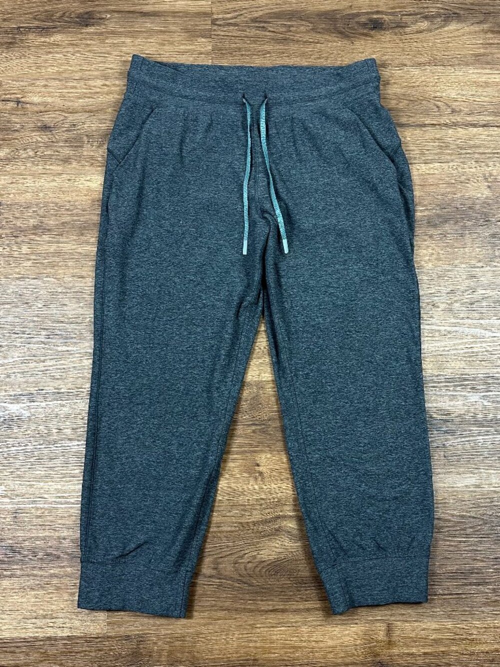 Lululemon Ready to Rulu Joggers Crop Womens 12 Green Gray Athletic Stretch